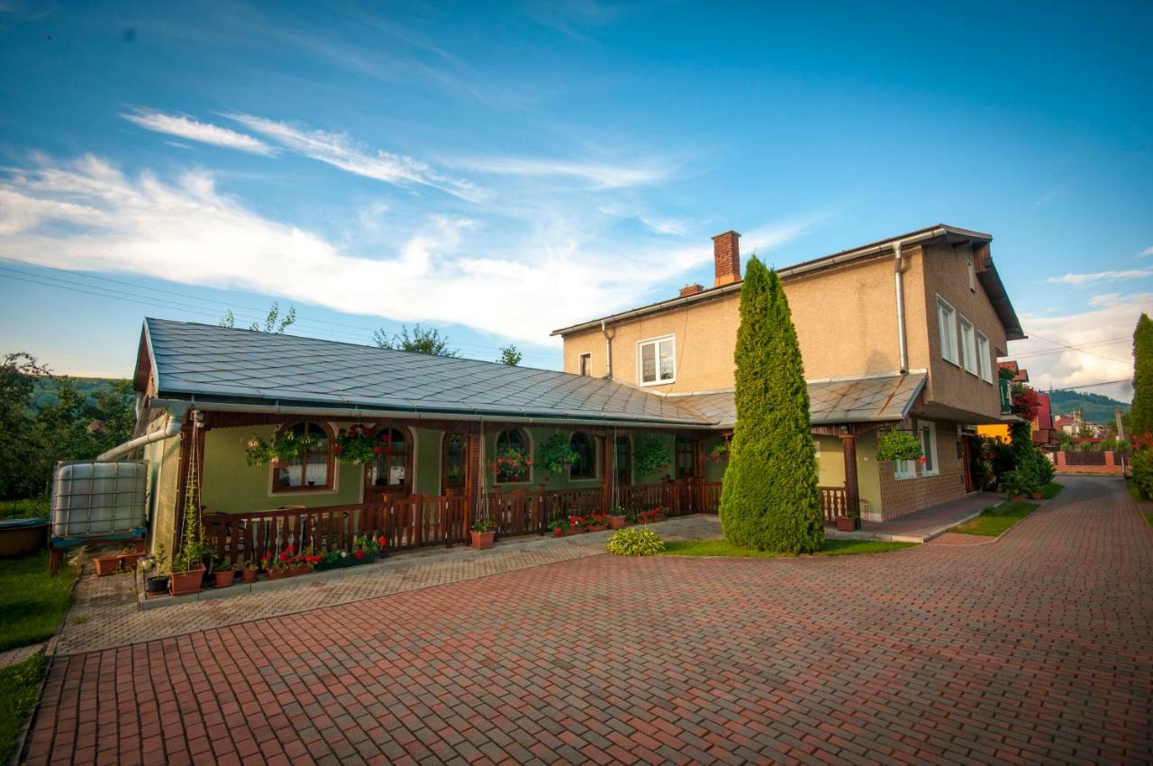 Apartman Pri Zamocku Besenova Exterior photo